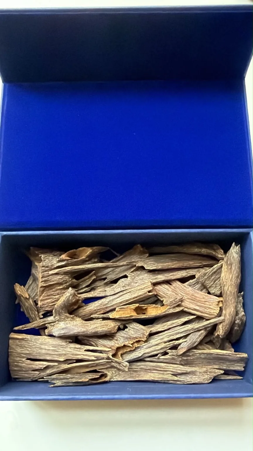 Hand-selected Indian oud